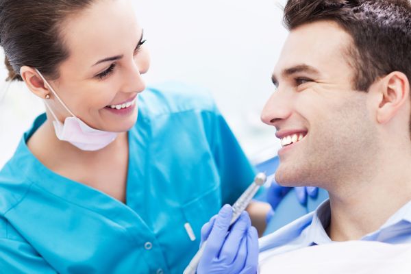 Reasons To Visit An Emergency Dentist Now